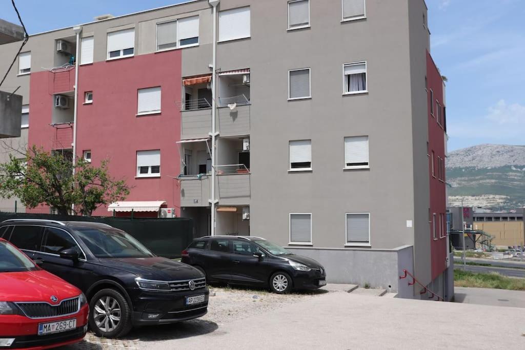 Apartments Kikaso - Near Mall Of Split, Free Parking מראה חיצוני תמונה